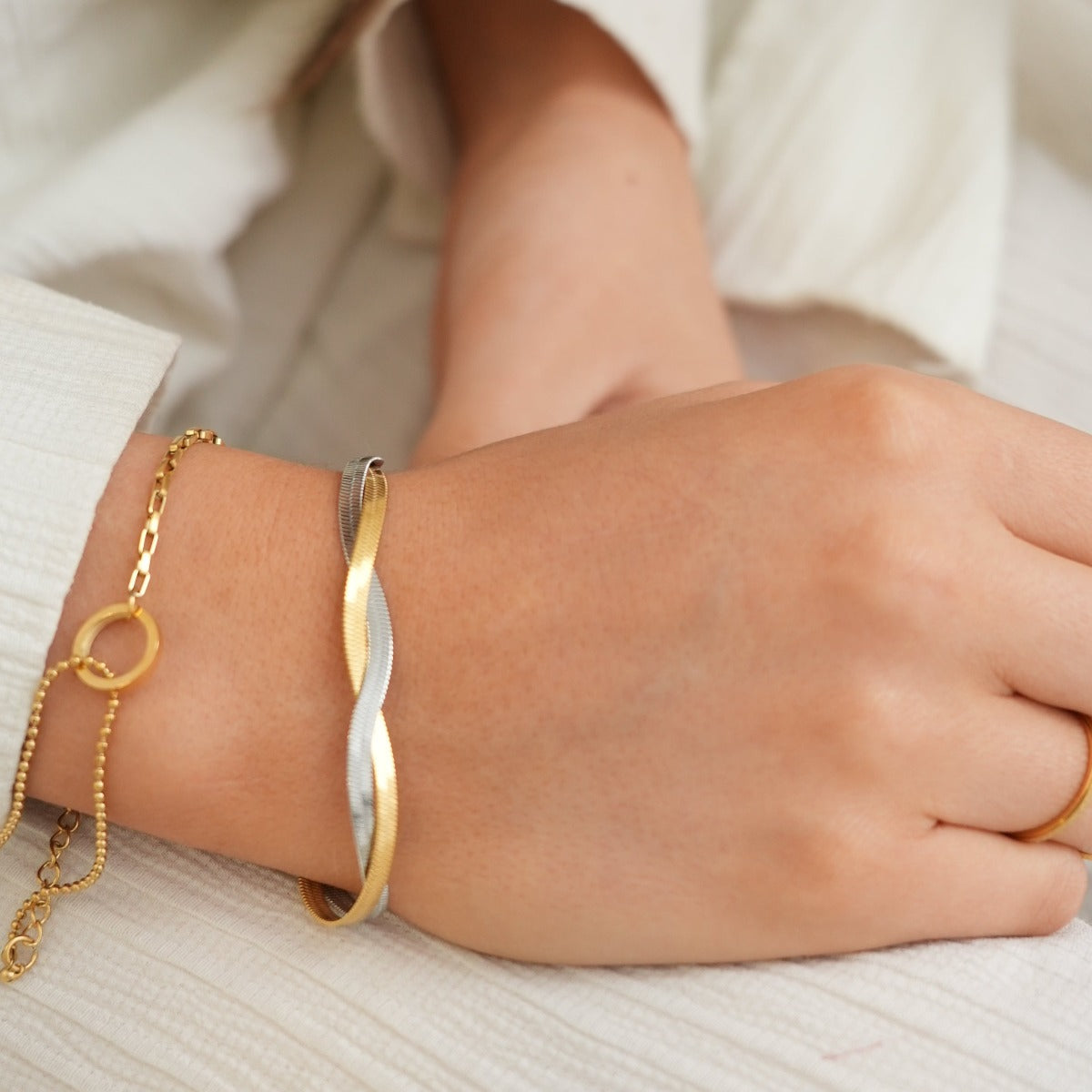 Pulsera Une bañada en oro de 18k