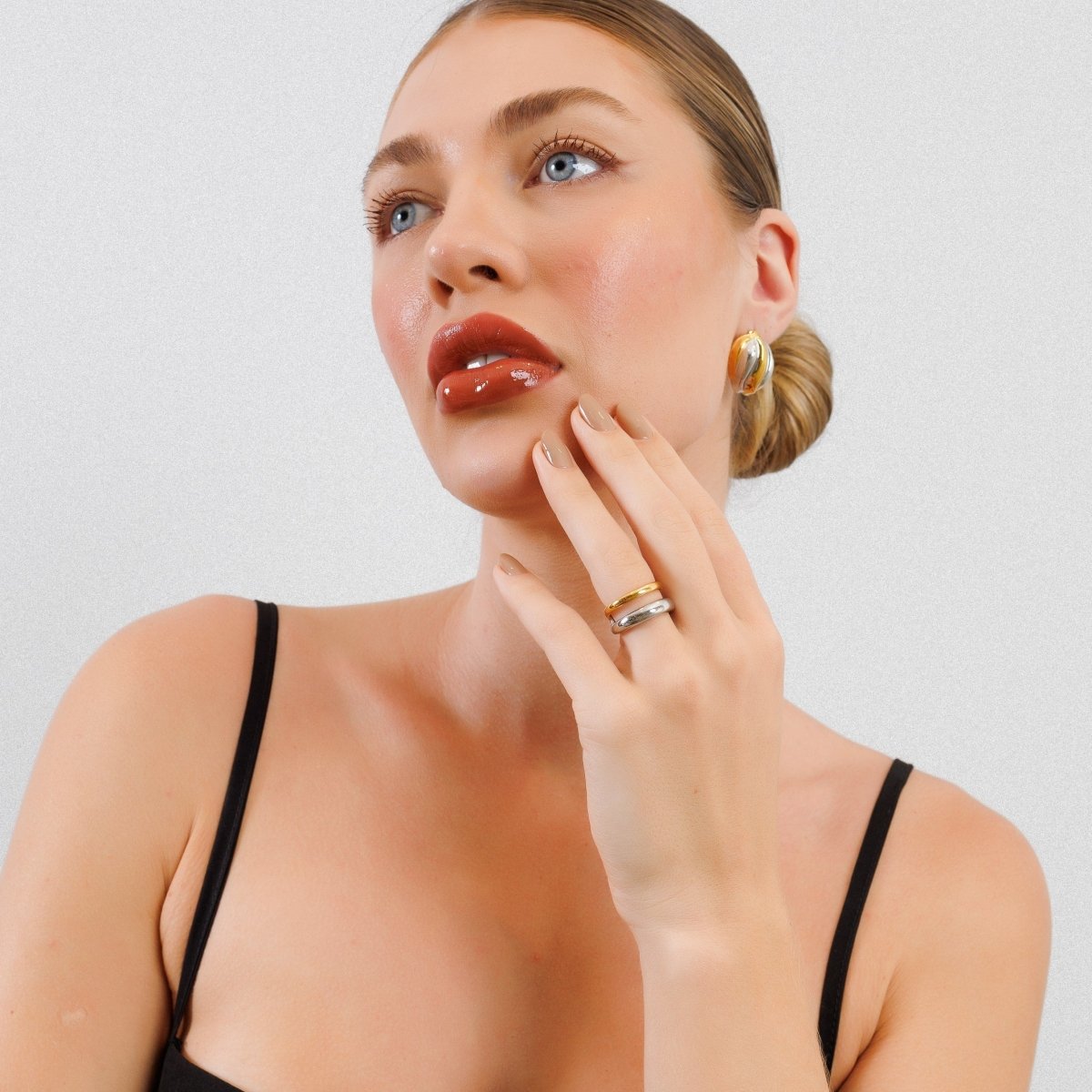 Anillo Duality ajustable con baño mixto de oro y plata