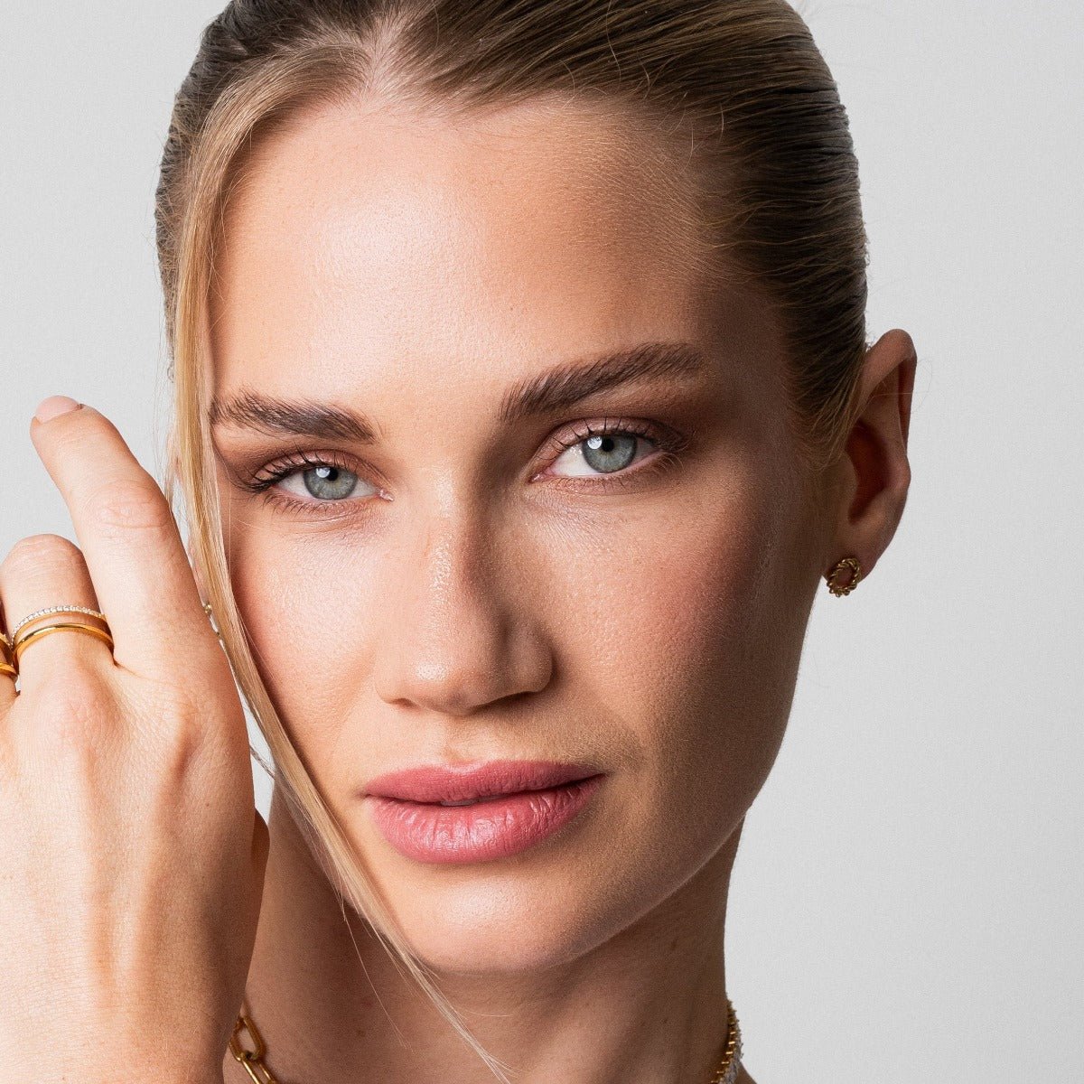 Anillo doble Vienne bañado en oro de 18 quilates