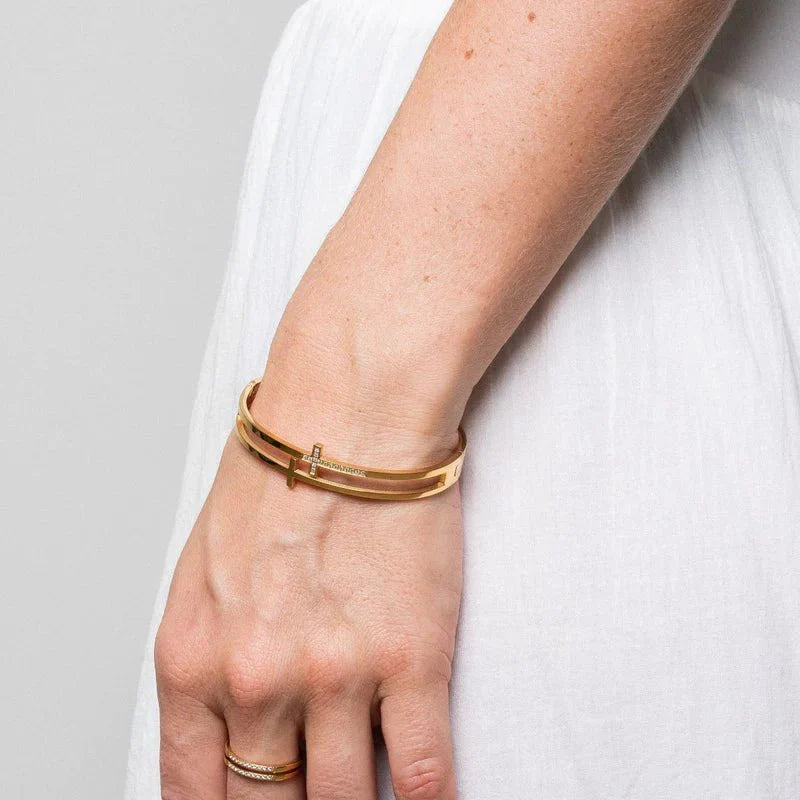 Pulsera Cruz Bañada en Oro 18k
