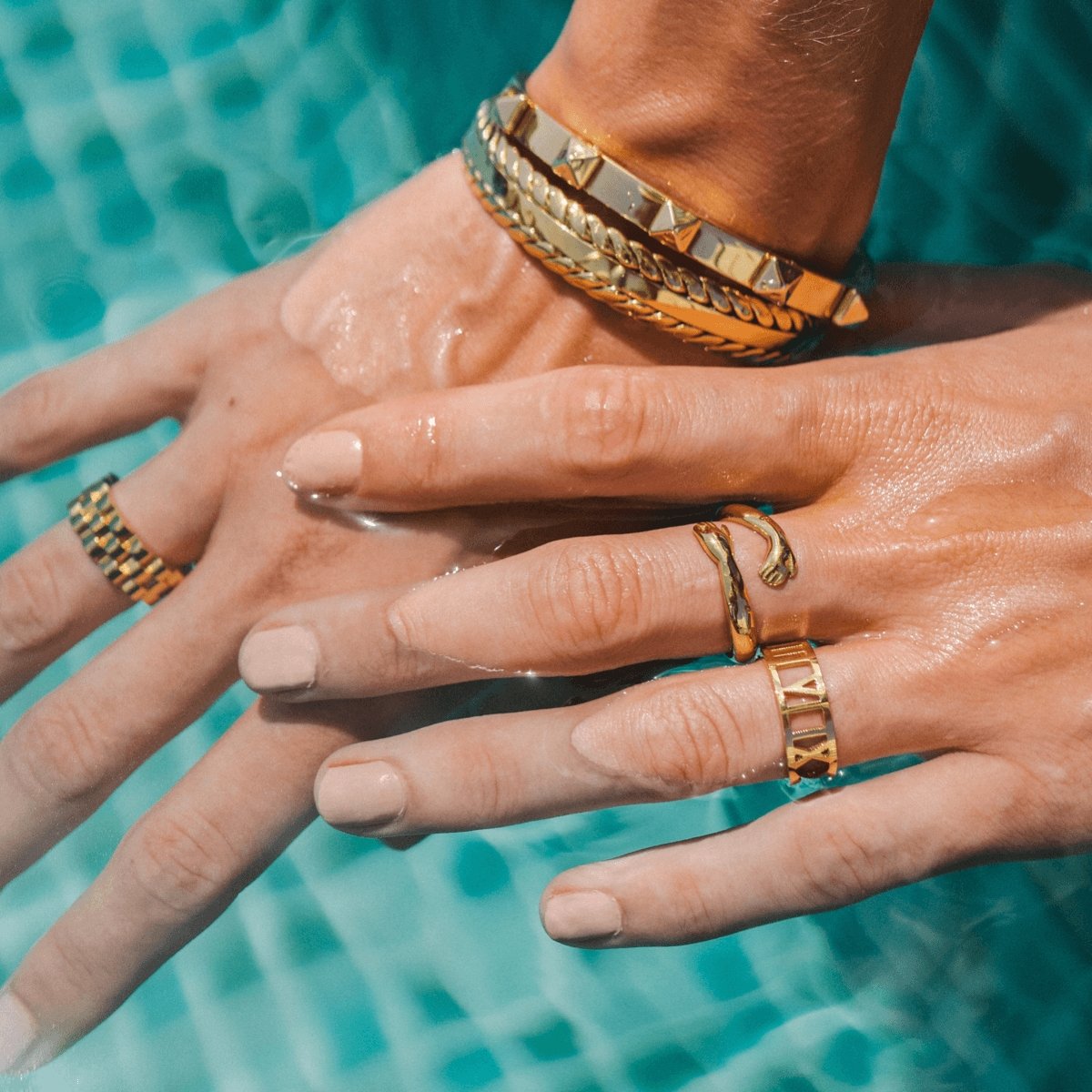 Pulsera de hoja de oro bañada en oro de 18 quilates