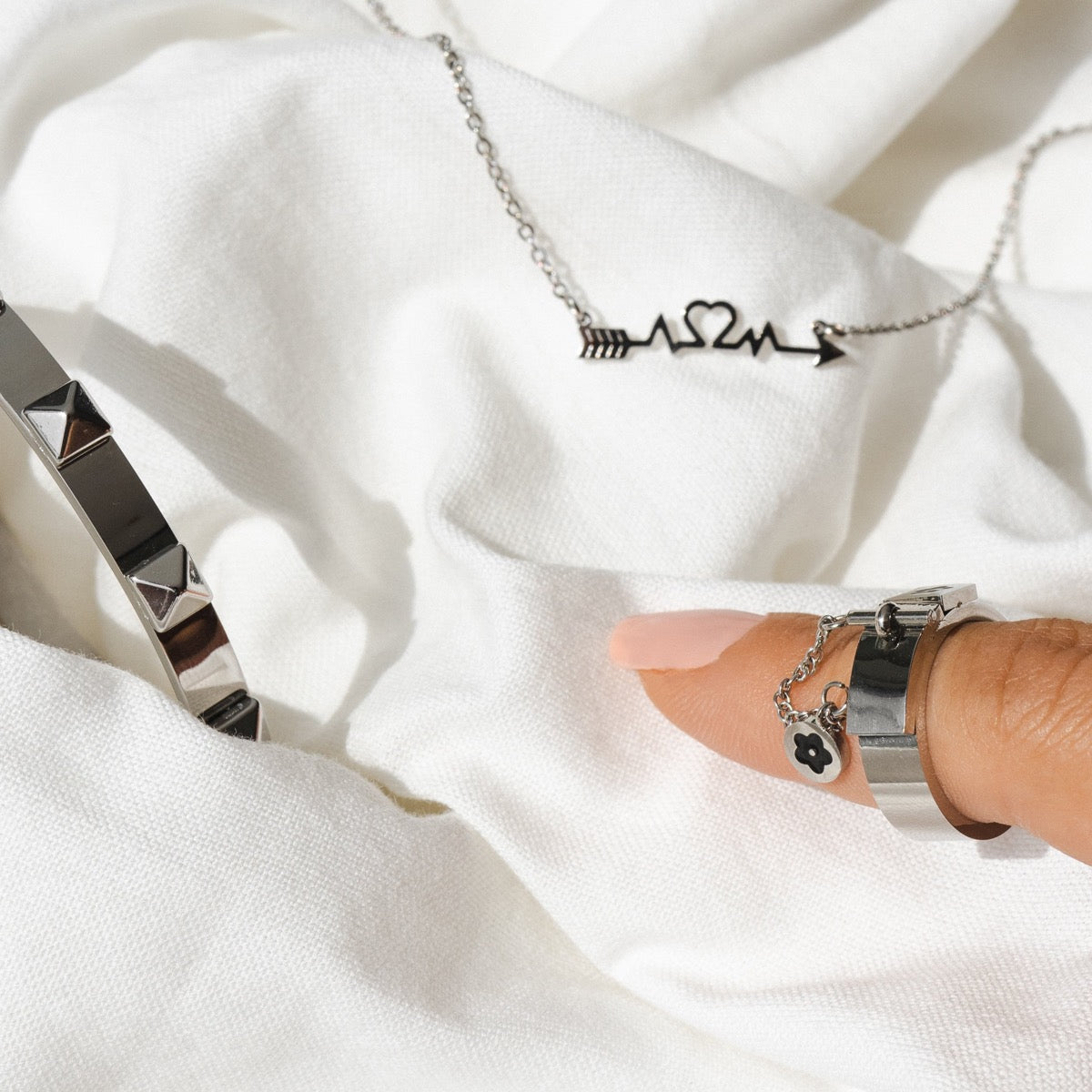 Pulsera con tachuelas - Plata