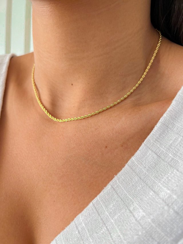 Collar de cadena de bayoneta fina de 2 mm bañado en oro de 18 k