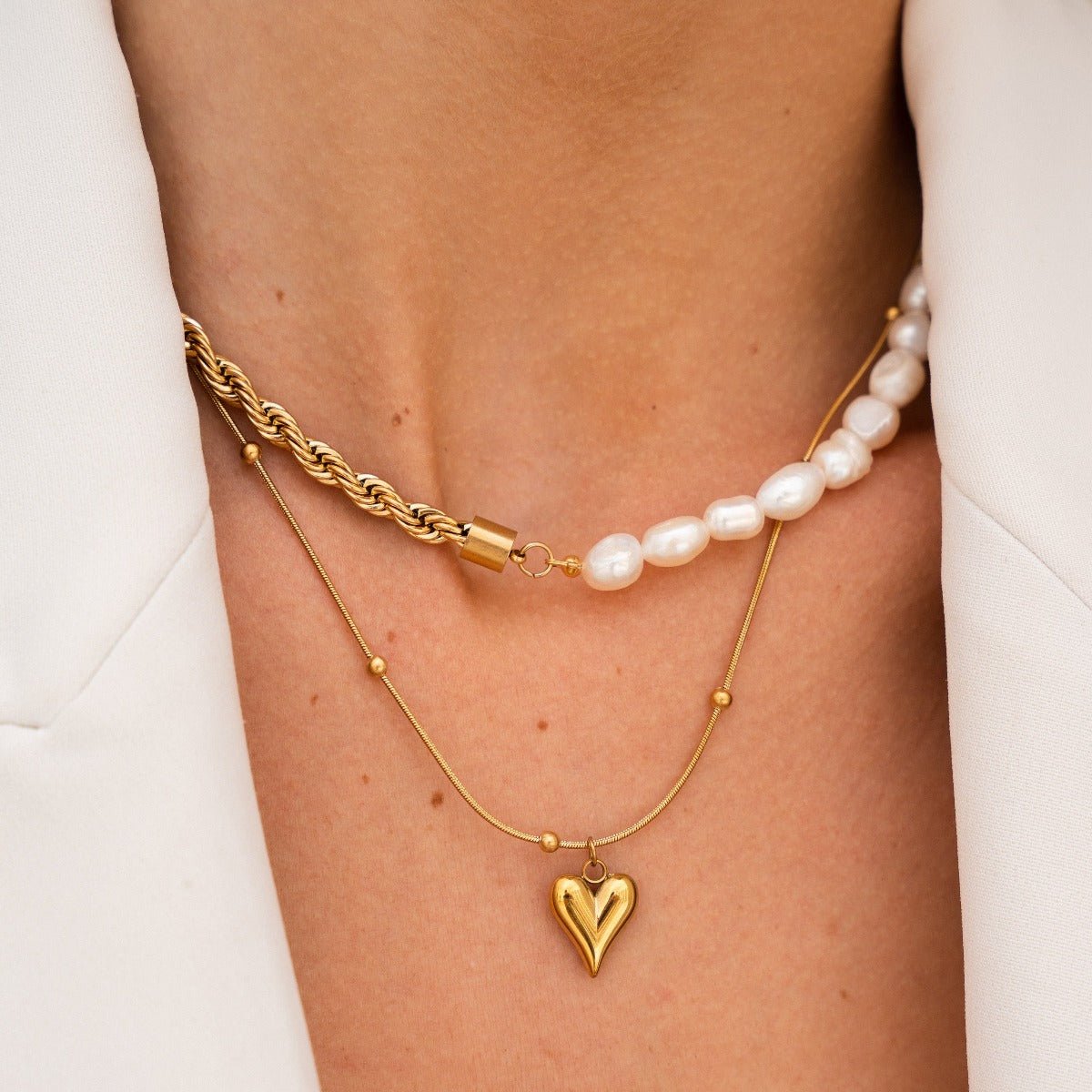 Collar Corazón de Amor y Vida bañado en oro de 18 quilates