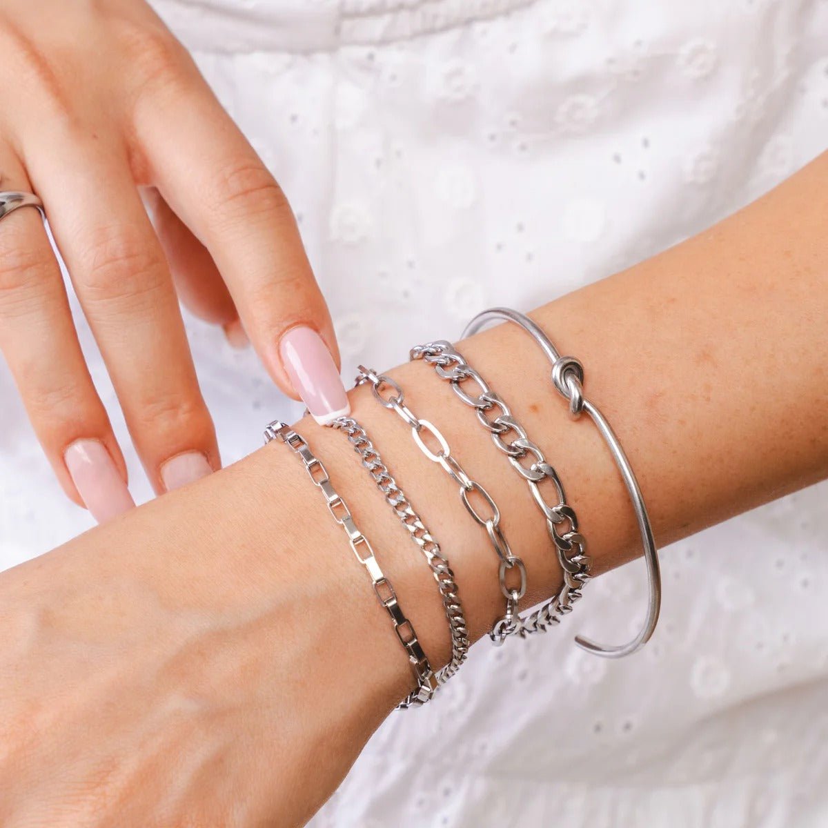Conjunto de pulseras Elegance y pulsera de nudo - Plata