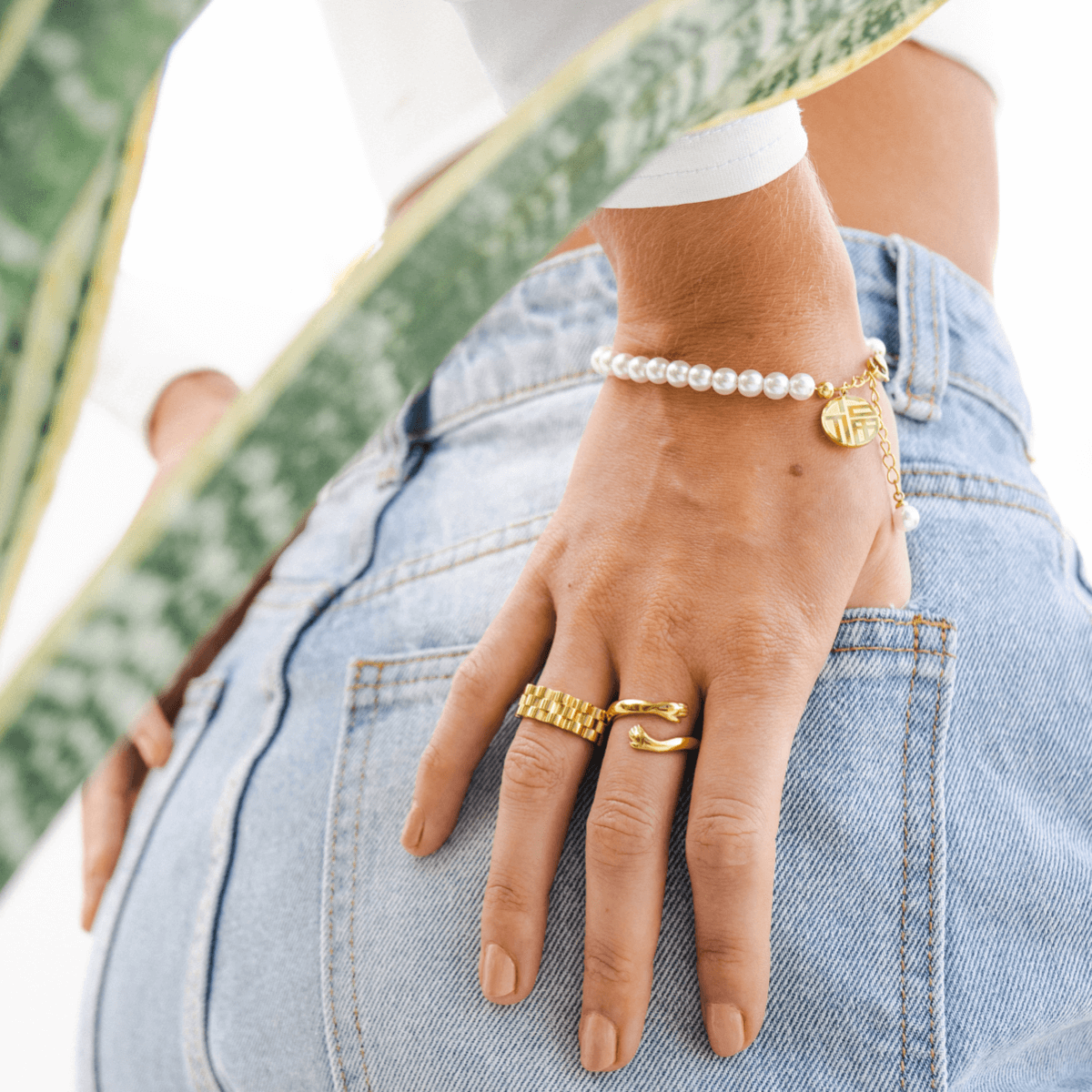 Anillo de abrazo bañado en oro de 18 quilates 