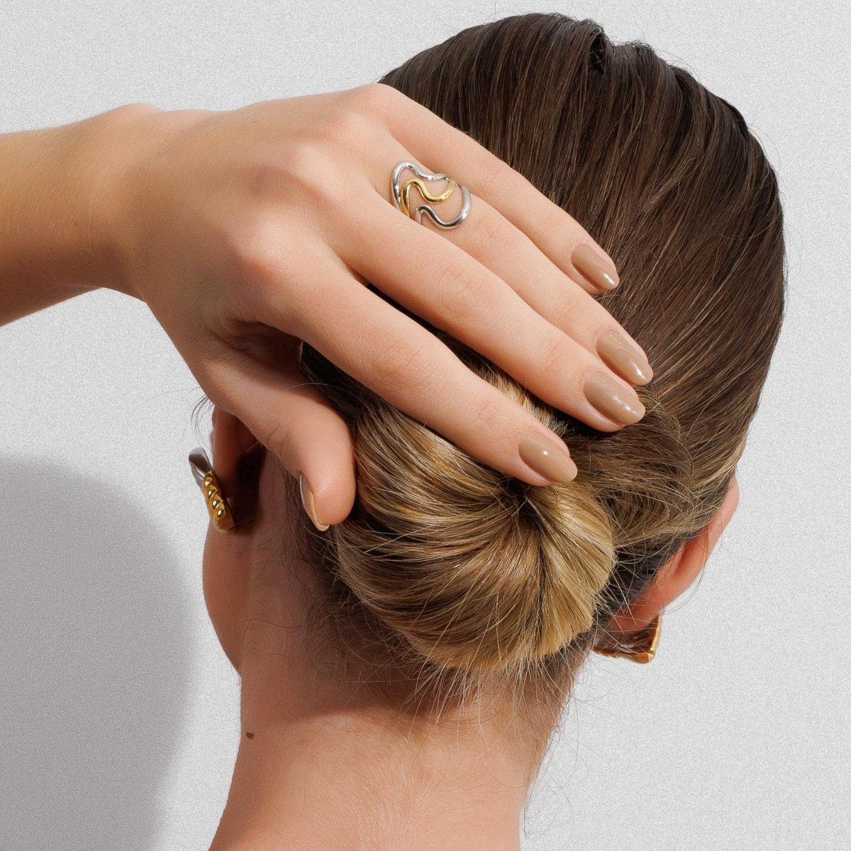 Anillo ajustable Dual Harmony con baño mixto de oro y plata