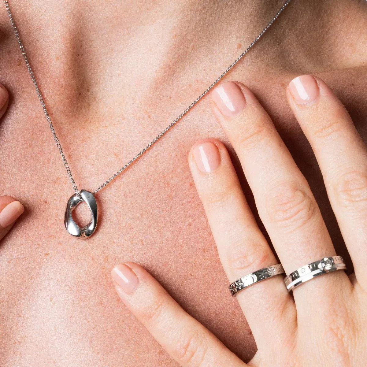 Anillo Reina Piedra Cristal - Plata