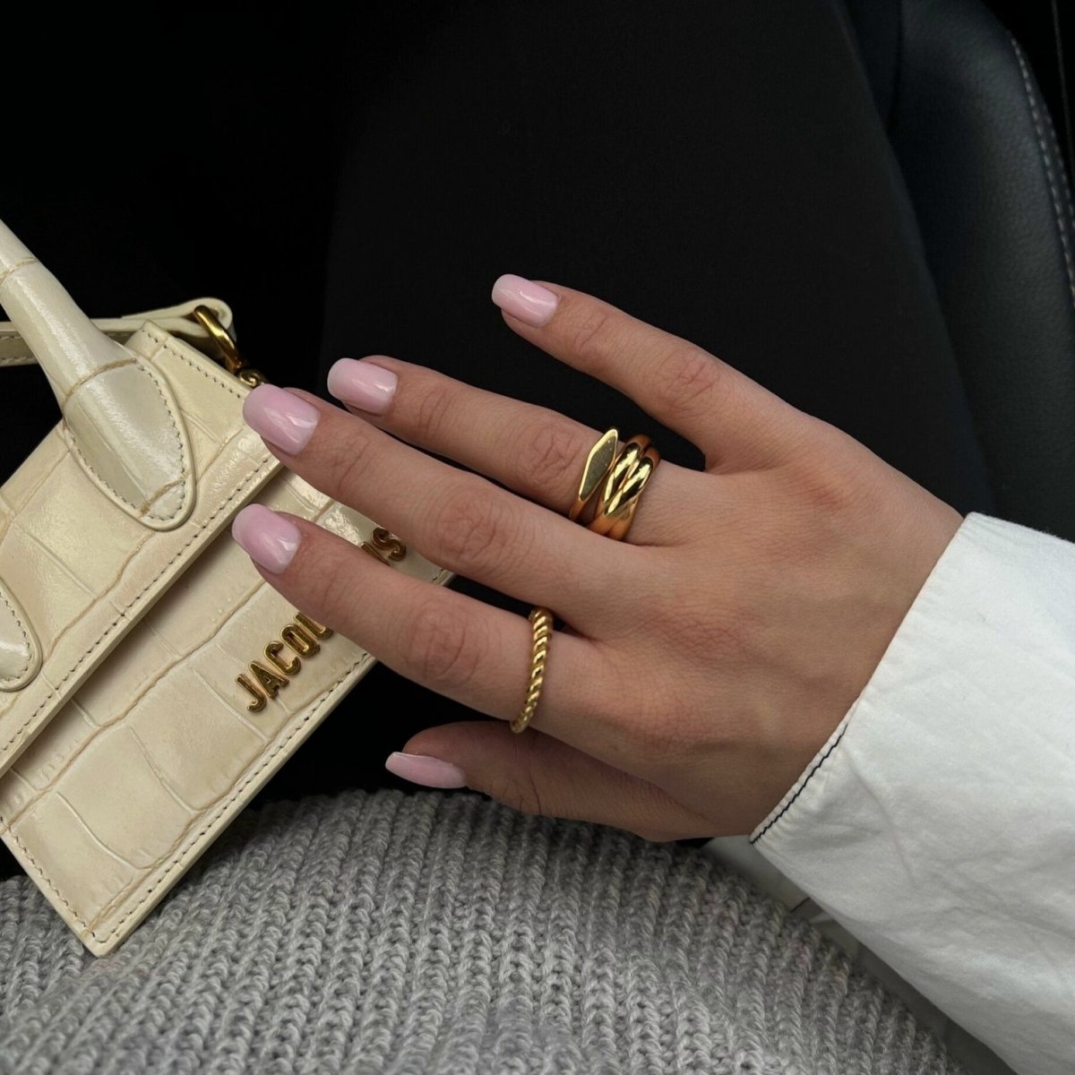 Anillo Trinity bañado en oro de 18 quilates