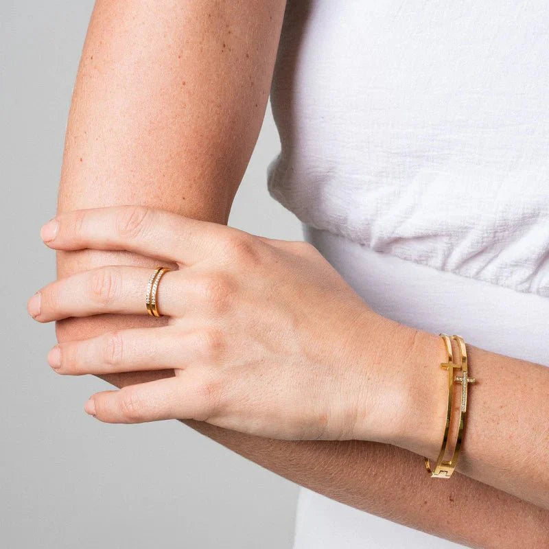 Pulsera Cruz Bañada en Oro 18k