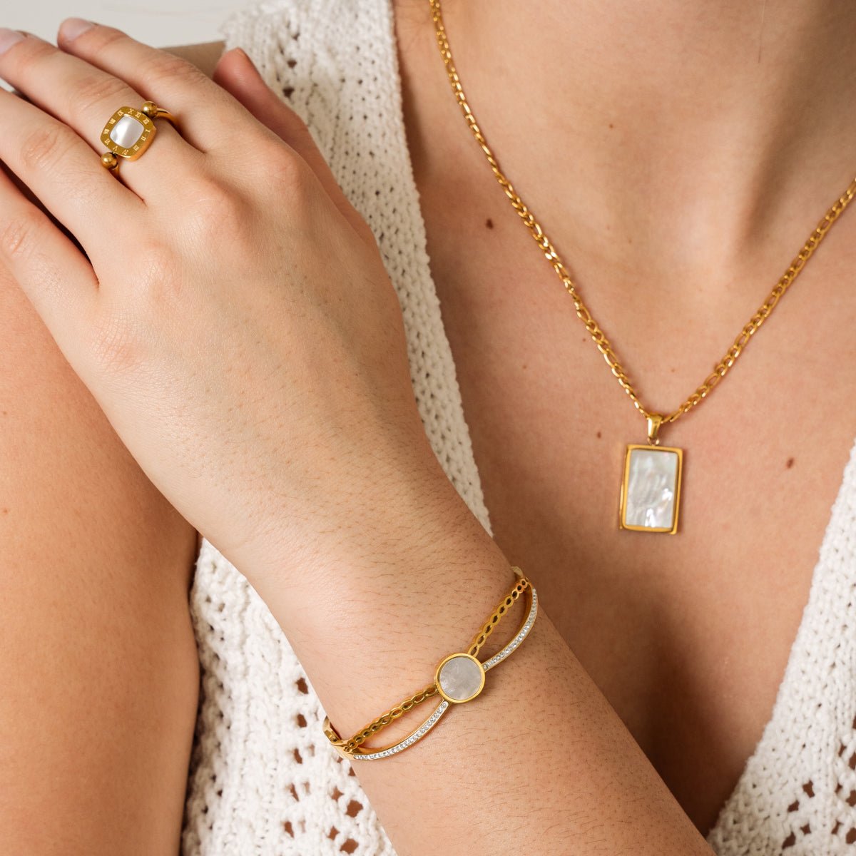 Pulsera Venus bañada en oro de 18k