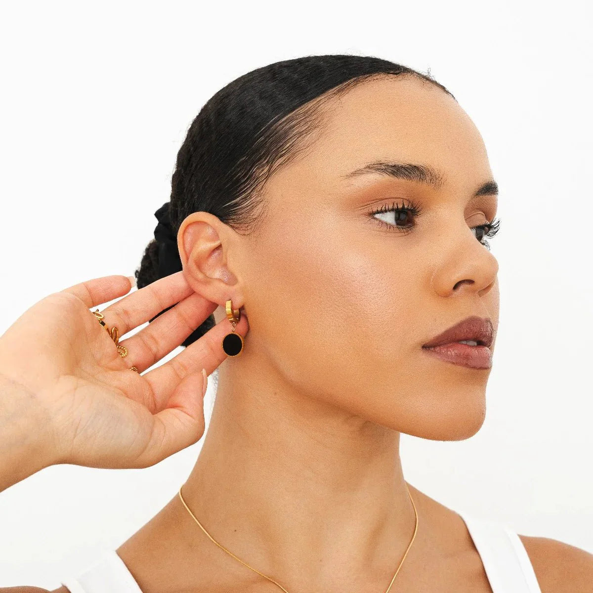 Pendiente colgante Noir bañado en oro de 18 quilates