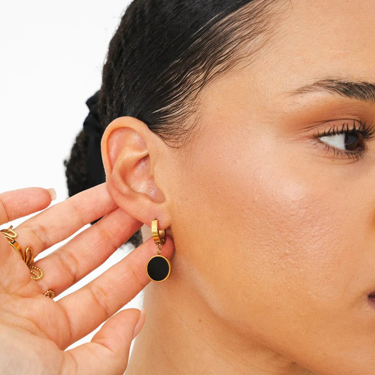 Pendiente colgante Noir bañado en oro de 18 quilates