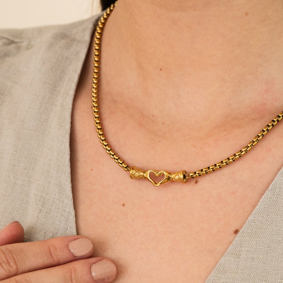 Collar Revyora bañado en oro de 18 quilates